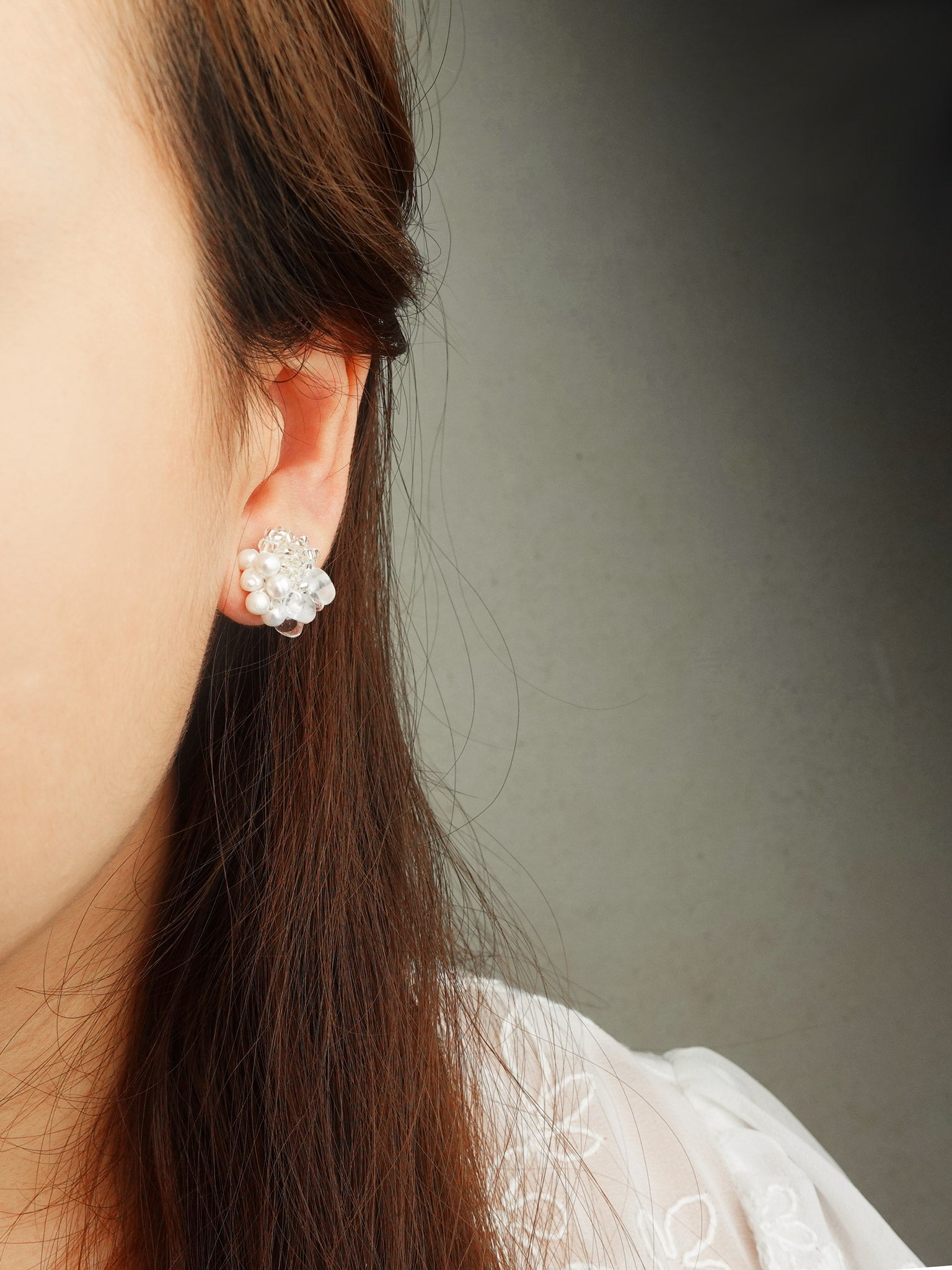 Anna Stud Earrings in Silver Model