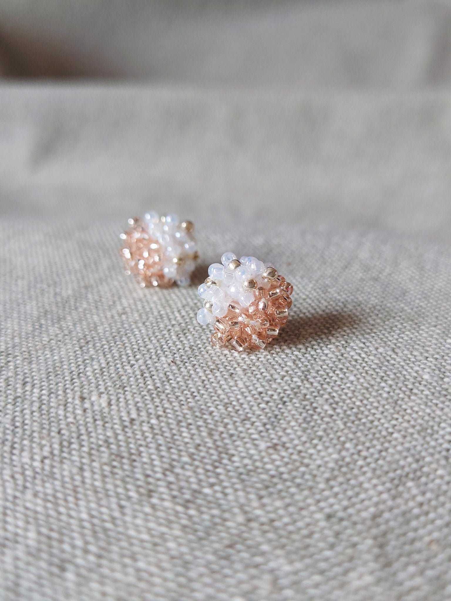 Ariel Duo Stud Earrings in Champagne Pink Single