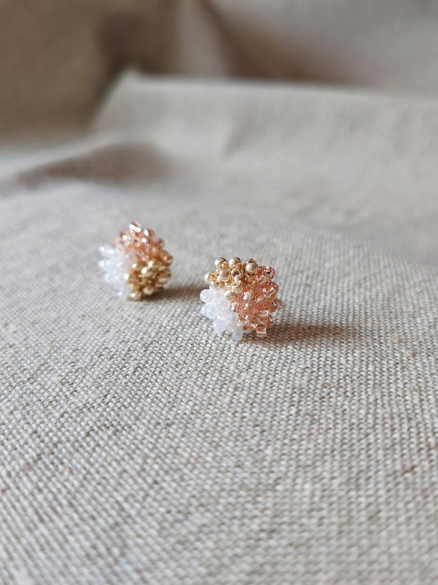 Ariel Trio Stud Earrings in Champagne Pink Single