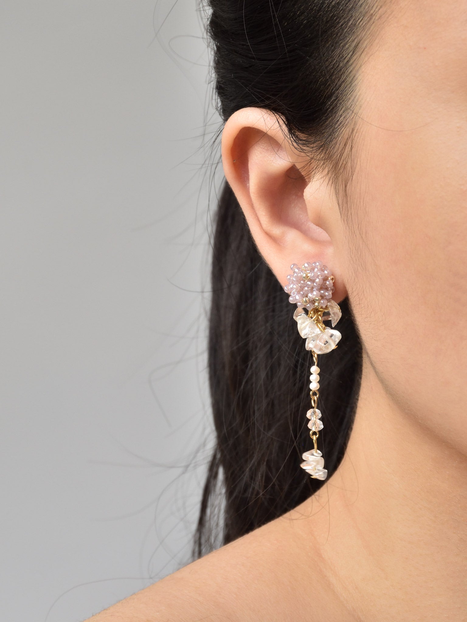 Dariyah Quartz Mismatched Earrings in Purple Model