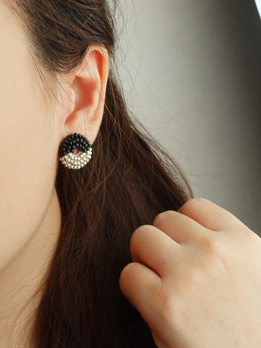 Donut Dip Stud Earrings in Black Model