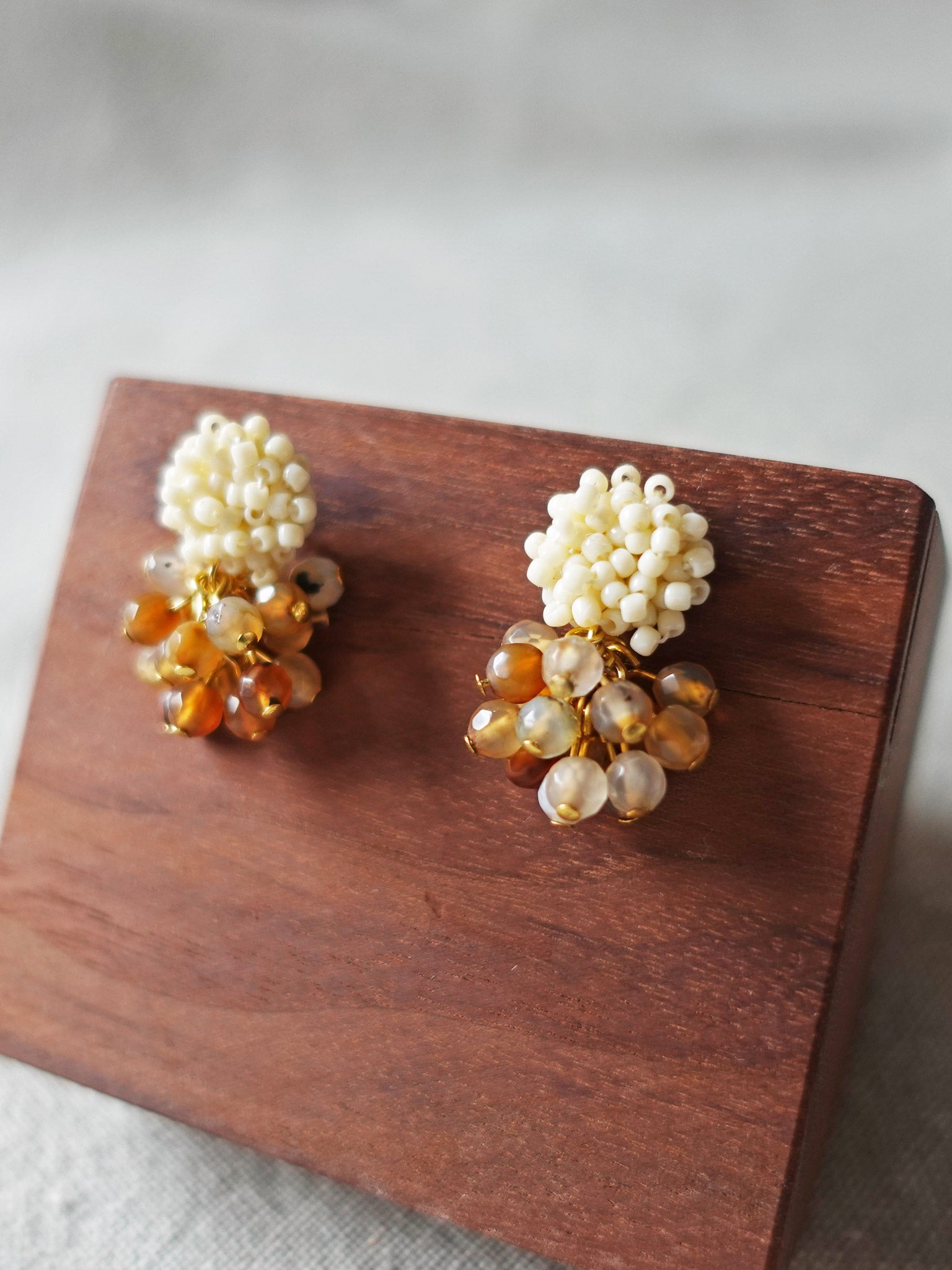 Hazel Agate Earrings Display 1