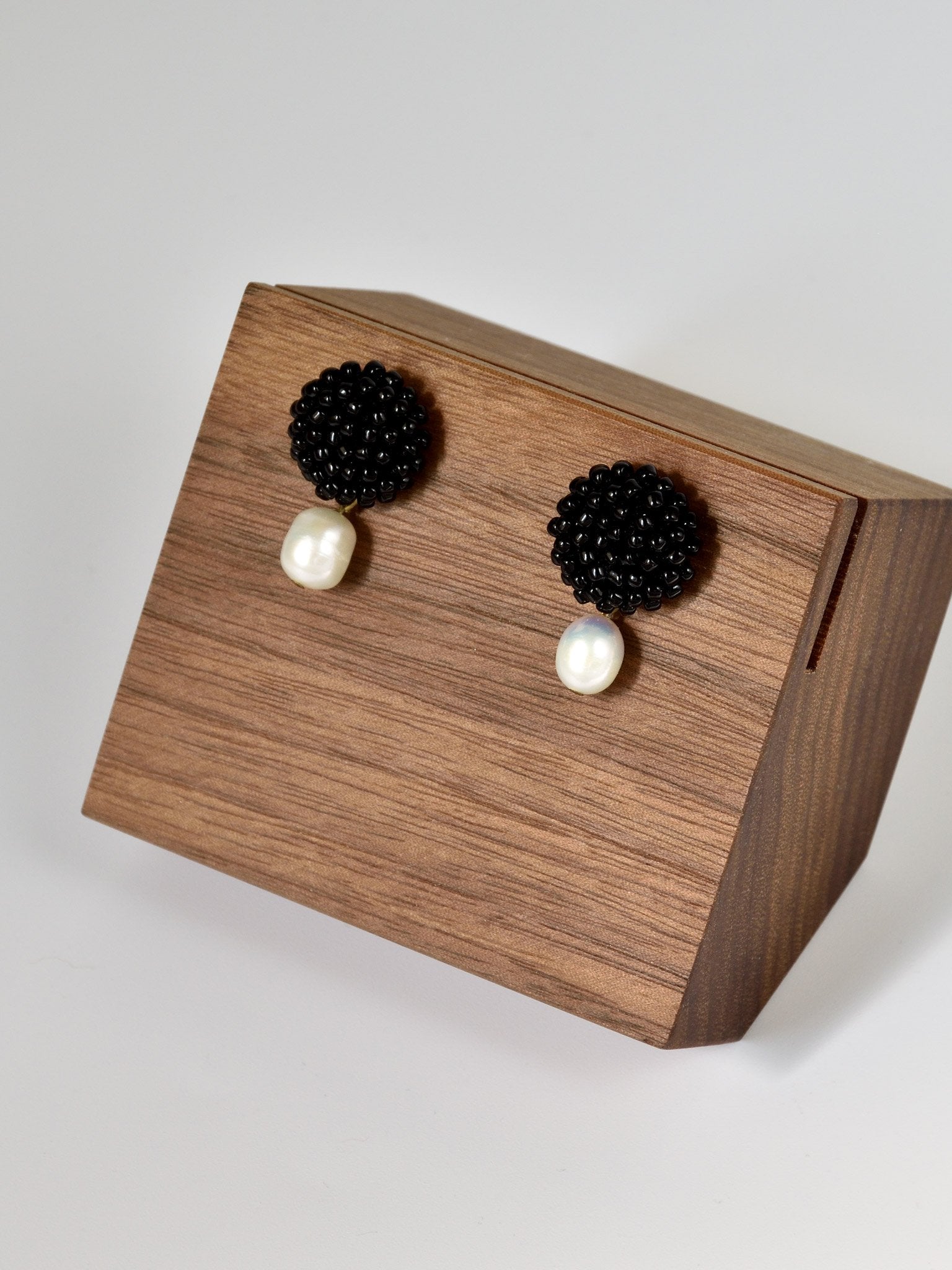Margarita Delica Freshwater Pearl Drop Earrings in Black Front