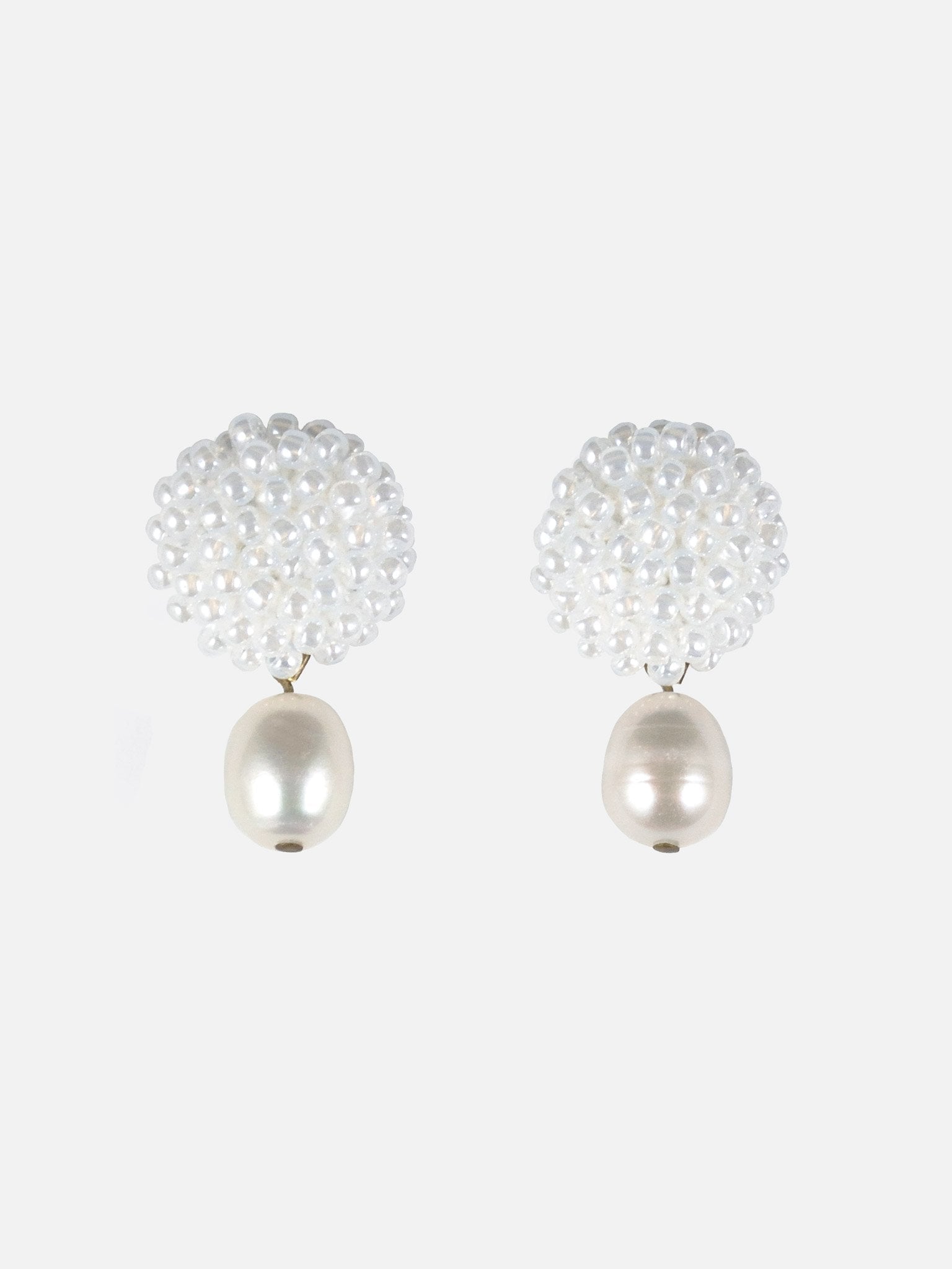 Margarita Delica Freshwater Pearl Drop Earrings in White Primary
