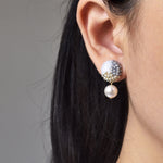 Mariota Trio Earrings in Grey Model