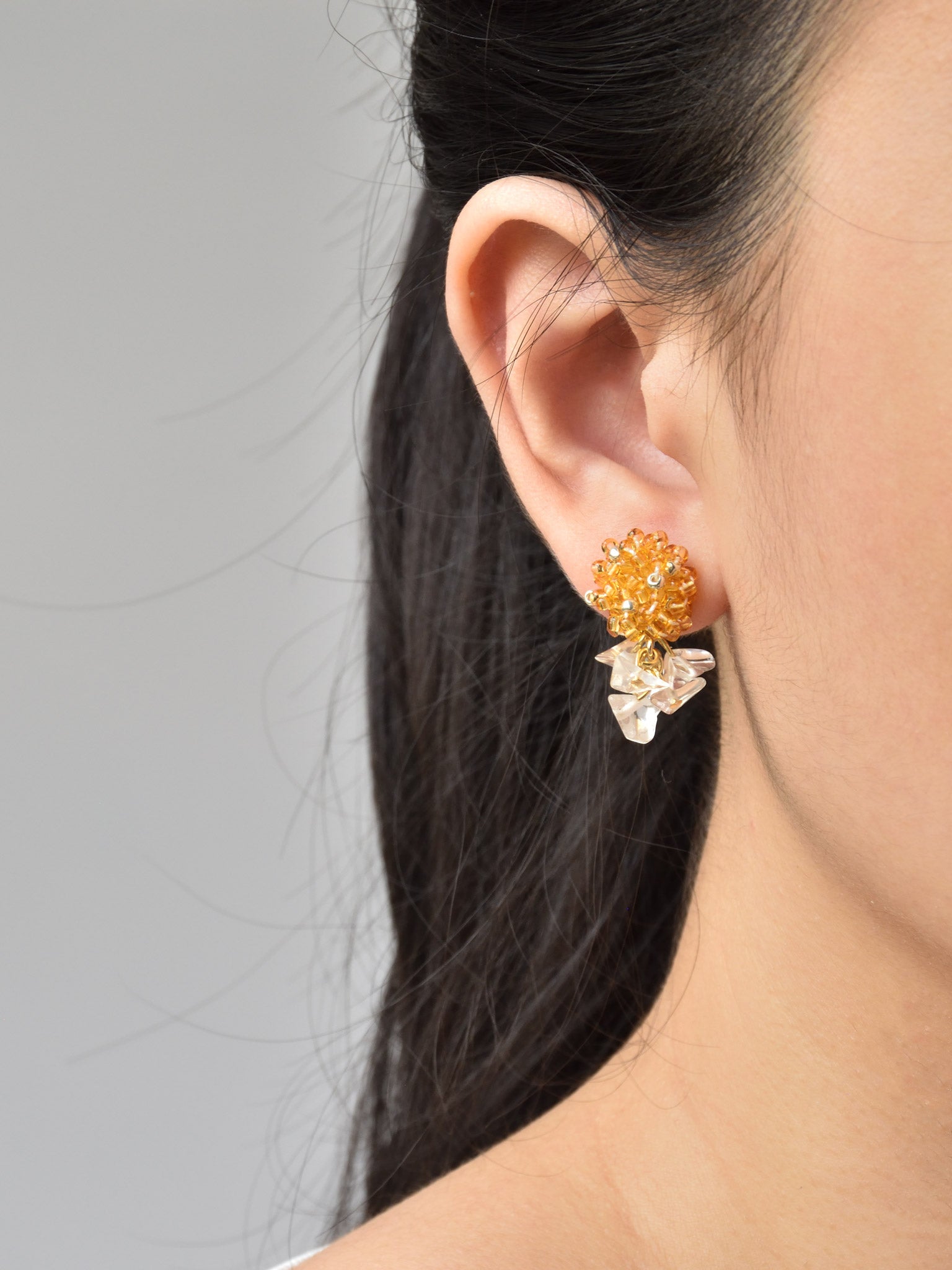 Sereia Quartz Earrings in Topaz Model
