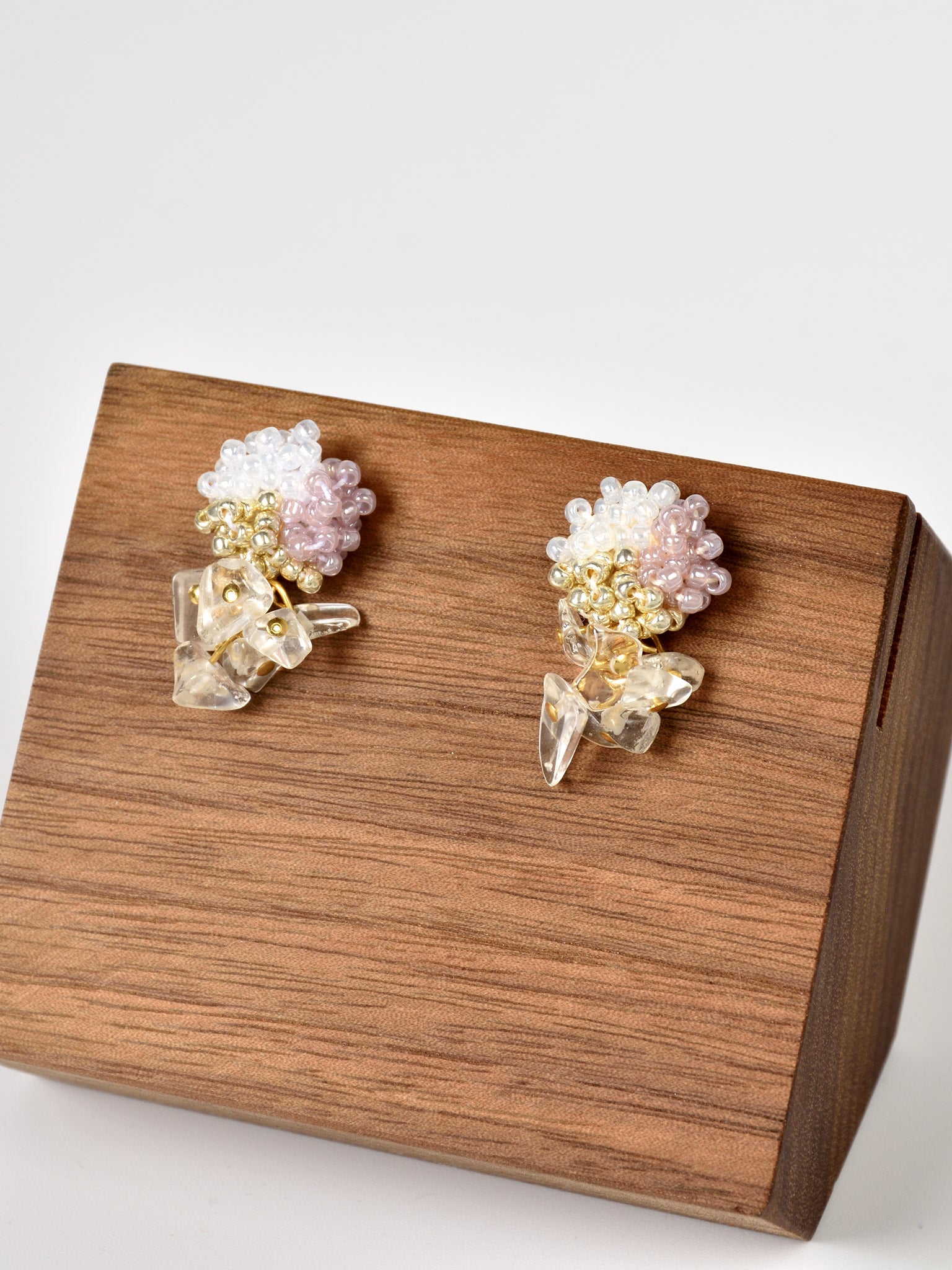 Sereia Trio Quartz Clusters Earrings in Purple Front