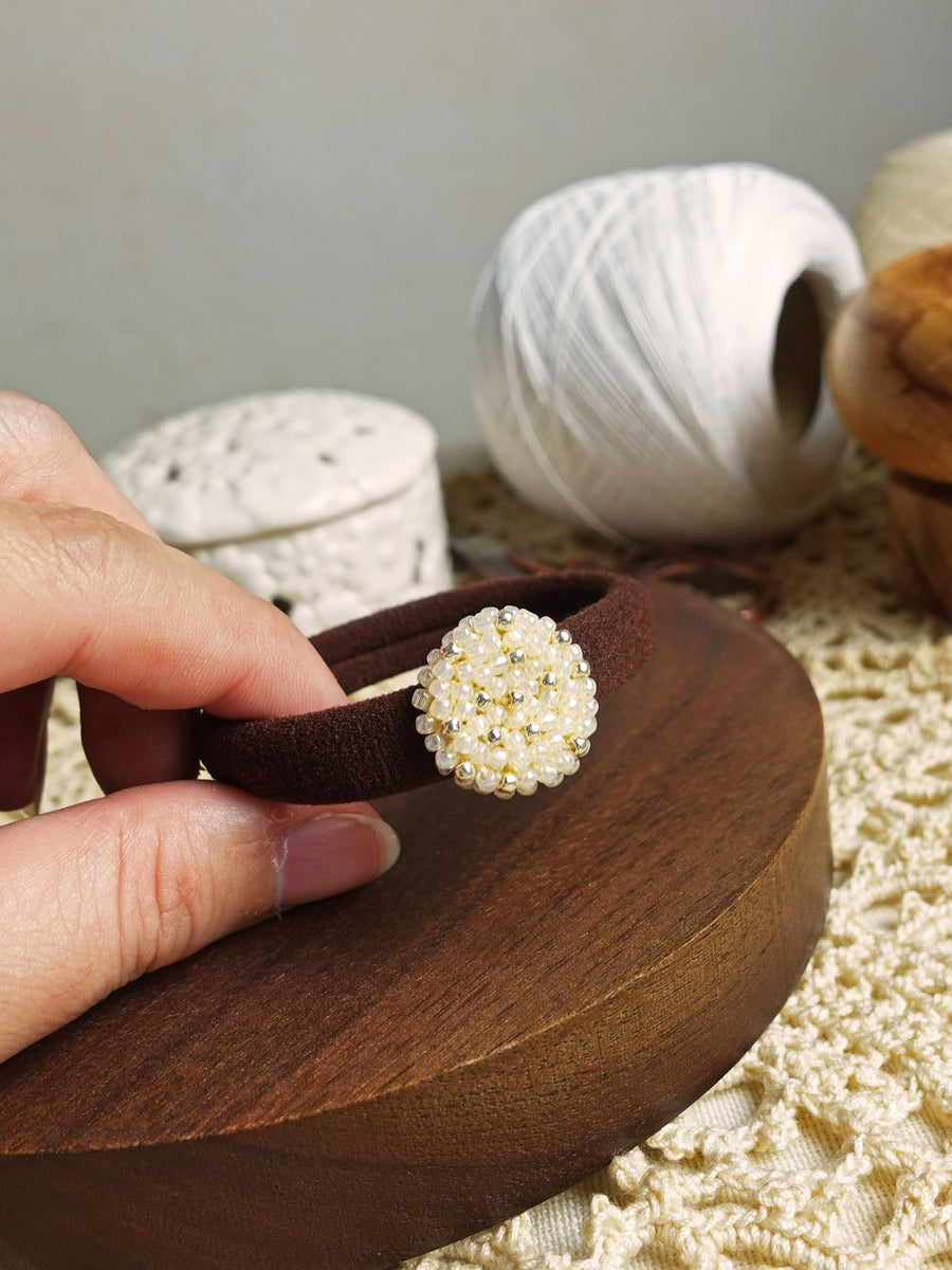 Star Dust Hair Tie in Ivory Model